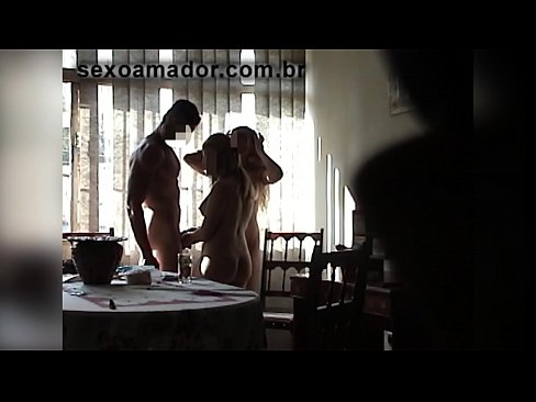 ❤️ Inimbitahan ng mga sex friends ang isang higanteng lalaki at isang threesome kasama niya ❤️❌ Anal video sa amin tl.assistdoctor23.ru ❌❤
